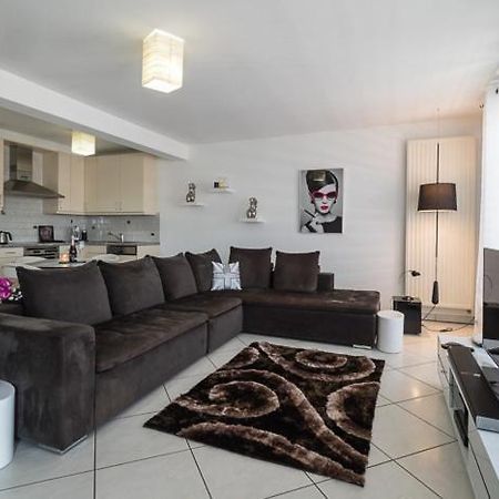 Luxury Penthouse Apartment With 3 Balconies -2 Bedrooms -Petrus View & Parking Luxembourg Extérieur photo