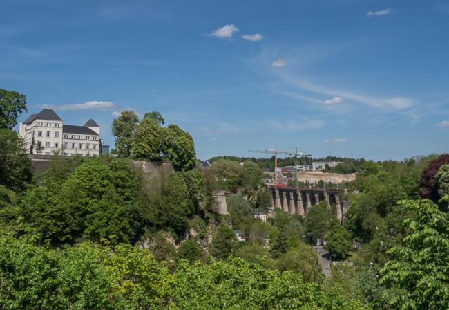 Luxury Penthouse Apartment With 3 Balconies -2 Bedrooms -Petrus View & Parking Luxembourg Extérieur photo